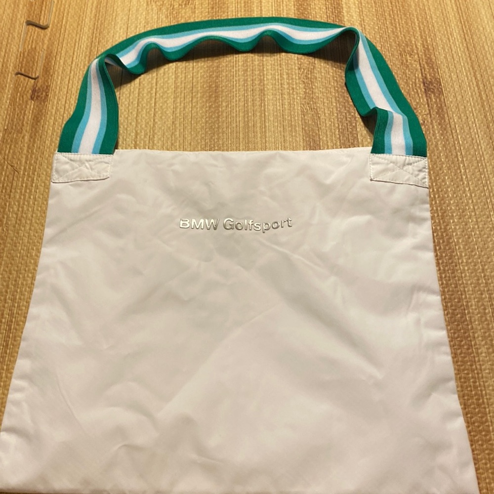 - BMW Golfsport Bag